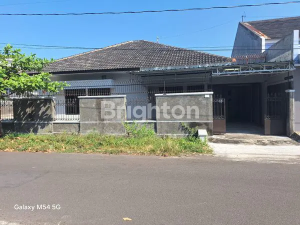 image RUMAH LUAS 1 LANTAI HABIS RENOV COCOK UNTUK KANTOR ATAU RUMAH TINGGAL (2)