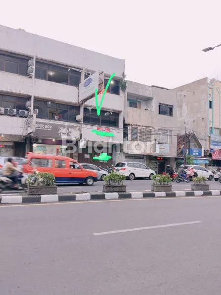 image RUKO 3 LANTAI LETAK STRATEGIS DI JALAN MT HARYONO SEMARANG (1)