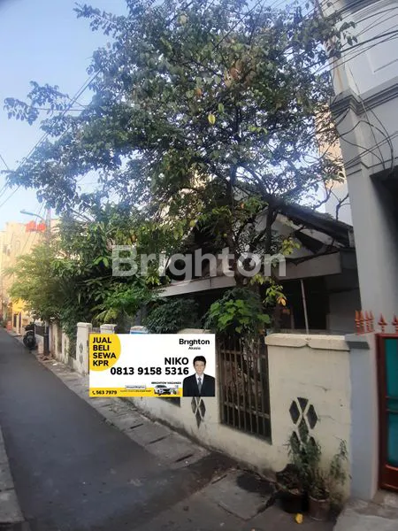 TANAH BONUS RUMAH LAMA 11/2 LANTAI,LB 74M2,SHM,HOKI,JALAN 1 MOBIL ,SELANGKAH PASAR DAN MALL