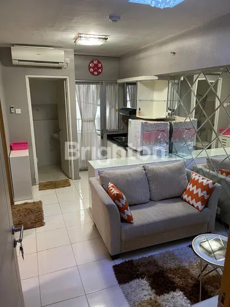 image APARTEMEN FULL FURNISHED DI KOMERSIAL AREA DEKAT DENGAN BERBAGAI UNIVERSITAS FAVORIT WARGA SURABAYA (1)