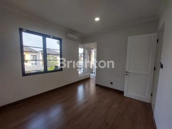 image RUMAH NYAMAN SIAP HUNI DI DE LATINOS BSD (NEGO SAMPAI DEAL+BONUS) (7)