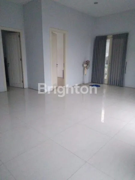 image RUMAH LUAS DI TAMAN PONDOK INDAH' -NYAMAN-LOKASI STRATEGIS DI SURABAYA (1)