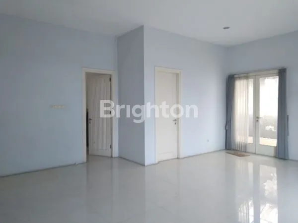 image RUMAH LUAS DI TAMAN PONDOK INDAH' -NYAMAN-LOKASI STRATEGIS DI SURABAYA (6)