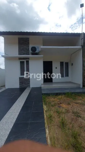 image BALIKPAPAN, RUMAH MODERN 2 MENIT DARI STT MIGAS KM 8 BALIKPAPAN   (2)
