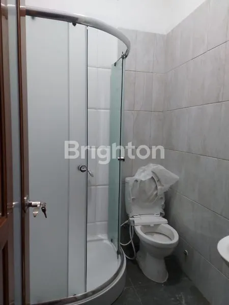 image BALIKPAPAN, RUMAH MODERN 2 MENIT DARI STT MIGAS KM 8 BALIKPAPAN   (8)