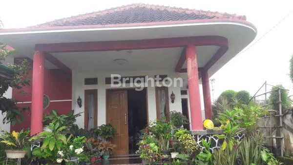 RUMAH BESAR DI JUAL DI MAGELANG