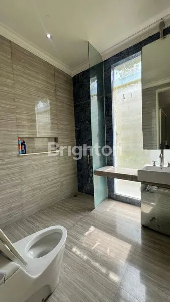 image DIJUAL RUMAH MINIMALIS 3 LANTAI & PUNYA PRIVATE AKSES KE CLUB HOUSE THE MANSION, PAKUWON INDAH (2)