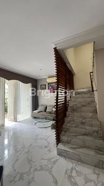 image DIJUAL RUMAH MINIMALIS 3 LANTAI & PUNYA PRIVATE AKSES KE CLUB HOUSE THE MANSION, PAKUWON INDAH (1)