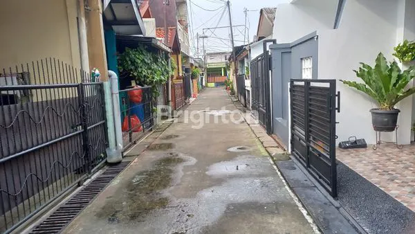 image RUMAH STRATEGIS DEKAT AKSES TOL CIJAGO  (8)