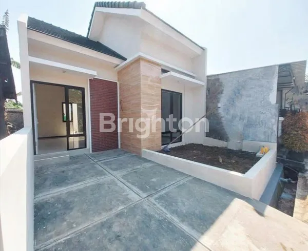 image RUMAH BARU MURAH BEBAS BIAYA SHM , BPHTB & BBN BISA KPR HANYA 5 MENIT KE EXIT TOL SAWOJAJAR MALANG (1)