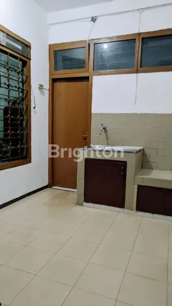 image RUMAH JUAL 2 LANTAI IKAN-IKAN BLIMBING MALANG (7)
