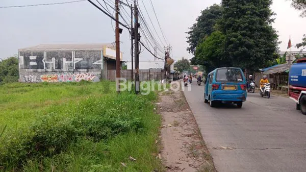 image SEBIDANG TANAH PLUS 2 BANGUNAN (4)