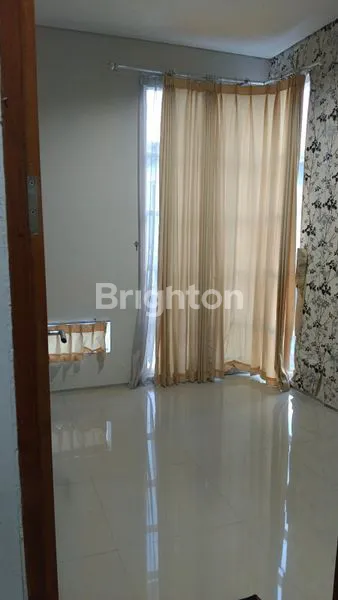 image RUMAH DI ROYAL PARK GUNUNG ANYAR SURABAYA (3)