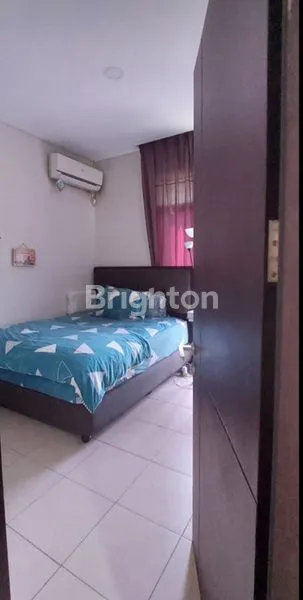 image RUMAH CANTIK TERAWAT DAERAH KOTA BARU PARAHYANGAN (1)
