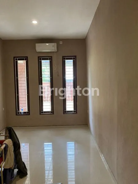 image 60 JT / TAHUN, KUTISARI INDAH UTARA, 2 LANTAI, SECOND TERAWAT, SURABAYA (5)