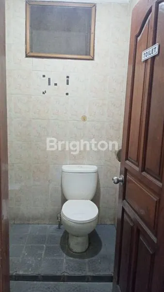 image RUKO LOSS 3 LANTAI PUSAT MADIUN (2)