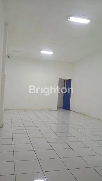 image RUKO LOSS 3 LANTAI PUSAT MADIUN (3)