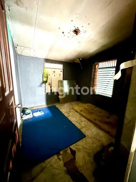 image RUMAH SEDERHANA DUA LANTAI (6)