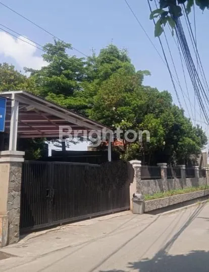 RUMAH ASRI HALAMAN LUAS CILEUNYI BANDUNG TIMUR