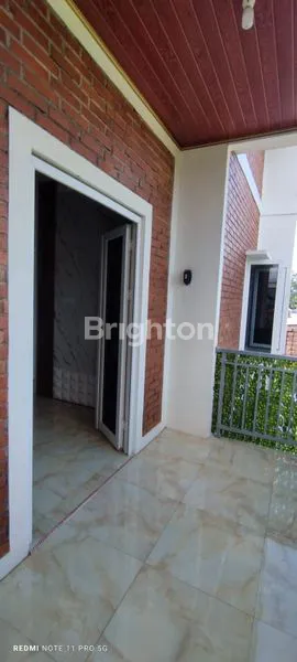 image JUAL RUMAH 2 LANTAI BANGUNAN BARU BERSIH RAPIH TERAWAT DIBELAKANG CIMORY BAWEN 2 MENIT DARI RS KEN SARAS 1 MENIT DARI HALTE TRANS JATENG BERGAS 1 (5)