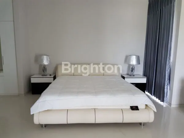 image RUMAH FULL FURNISH MODERN MINIMALIS WATER FRONT WP CITRALAND  (5)