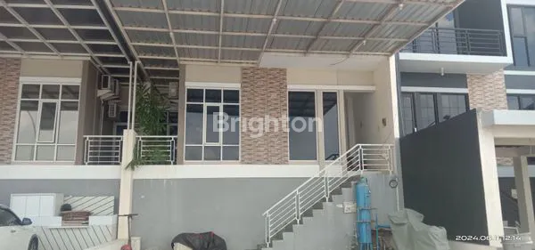 image RUMAH CANTIK 2 LANTAI DI BUKIT WAHID REGENCY MANYARAN SEMARANG BARAT (1)