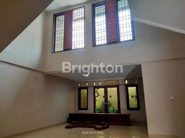 image RUMAH BARU RENOVASI DI KAYU PUTIH [R 841 J] (4)