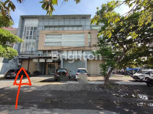 image RUKO SIDOSERMO DIBELAKANG SHOWROOM HONDA JEMURAARI (1)