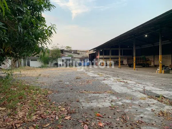 image GUDANG SIAP PAKAI KARTASURA DEKAT AKSES TOLL (3)