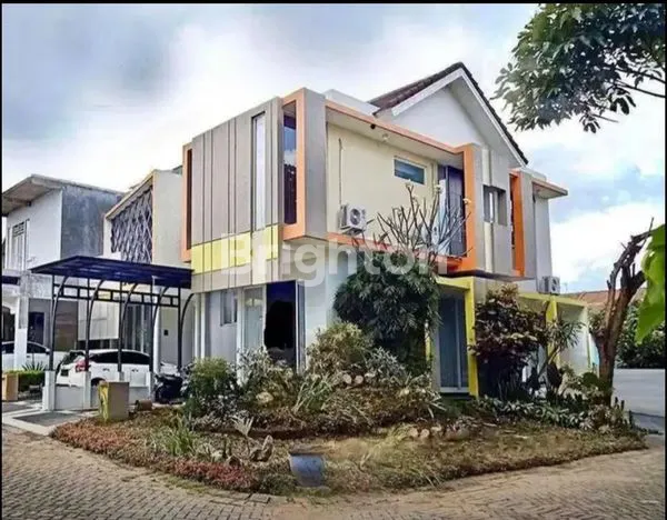 RUMAH BAGUS MODERN + FURNISH POSISI HOOK DI PERMATA JINGGA KOTA MALANG