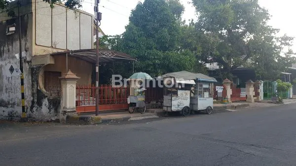 RUMAH JALAN RAYA DUNGUS MADIUN