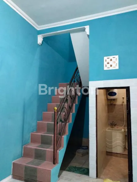 image RUMAH CANTIK 1,5 LANTAI DI GEDANGAN (1)