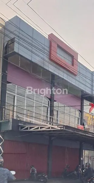 RUKO 3 LANTAI STRATEGIS PINGGIR JALAN RAMAI