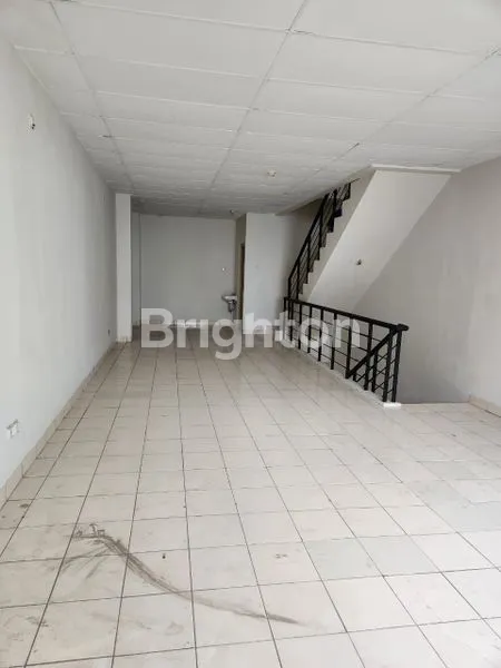 image UNIT LANGKA! JARANG ADA! RUKO GOLDEN BOULEVARD (5)