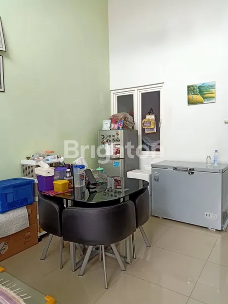 image RUMAH ONE GATE SYSTEM GREEN SEMANGGI ROW 2 MOBIL (2)