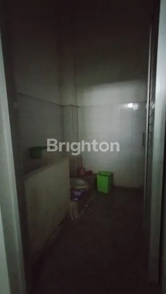 image BANGUNAN PUSAT KOTA COCOK UNTUK KANTOR  (7)