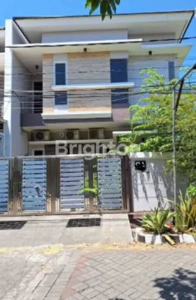 image DIJUAL RUMAH TENGGILIS MEJOYO 2 LANTAI MINIMALIS DEKAT UBAYA  (1)