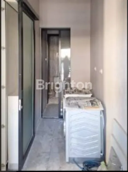 image DIJUAL RUMAH TENGGILIS MEJOYO 2 LANTAI MINIMALIS DEKAT UBAYA  (6)