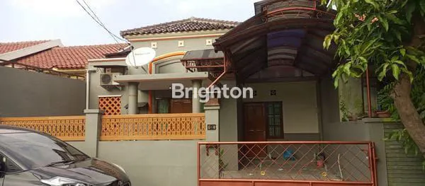 image RUMAH DI DEKAT EXIT TOL DEKAT FAJAR INDAH DEKAT EDUTORIUM UMS TIDAK JAUH DARI STADION MANAHAN DAN DEKAT BANDARA (2)