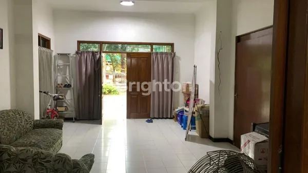 image RUMAH DI JL SLAMET PUSAT KOTA SURABAYA SANGAT STRATEGIS (2)