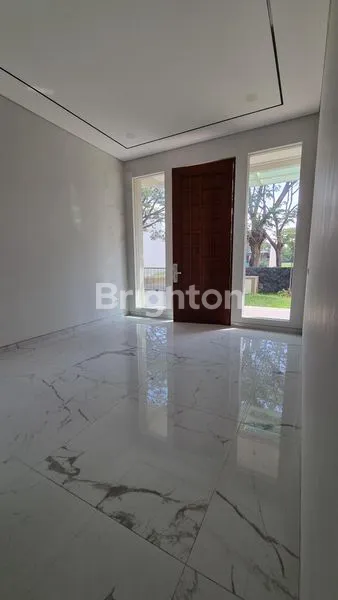 image DI JUAL RUMAH GRAHA NATURA SURABAYA BARAT (2)