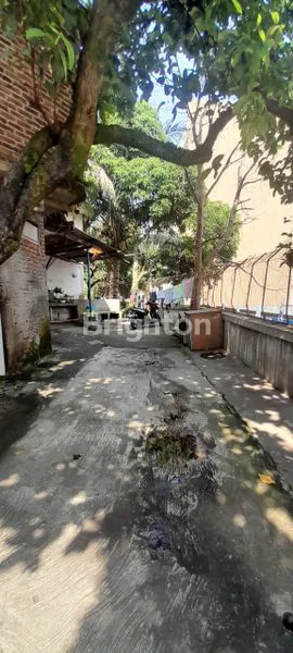 image TURUN HARGA RUMAH HITUNG TANAH DI MAINROAD DAGO (3)