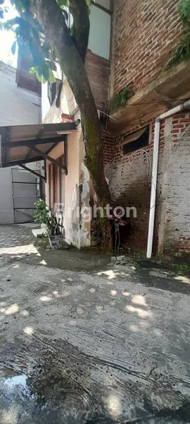 image TURUN HARGA RUMAH HITUNG TANAH DI MAINROAD DAGO (5)