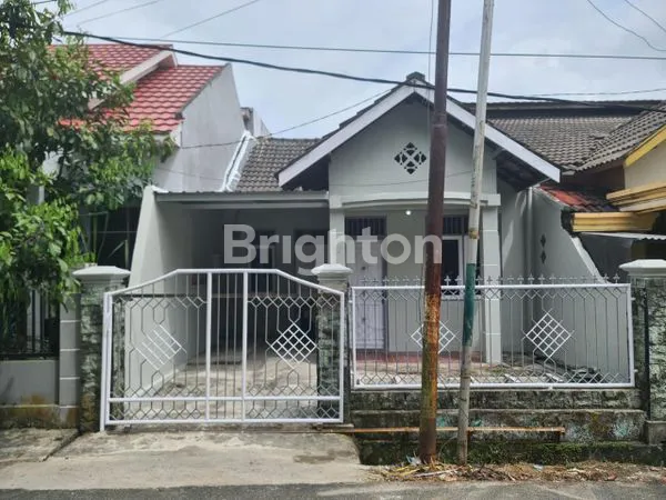 image RUMAH SPLIT LEVEL YANG TEPAT UNTUK PASANGAN MUDA DI BATU AMPAR LESTARI BALIKPAPAN (1)