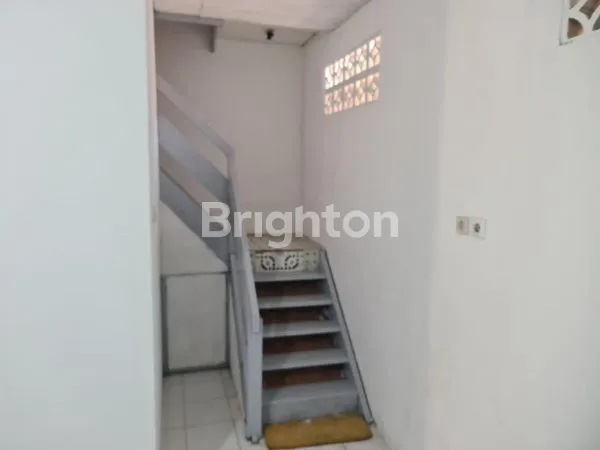 image RUMAH SPLIT LEVEL YANG TEPAT UNTUK PASANGAN MUDA DI BATU AMPAR LESTARI BALIKPAPAN (5)