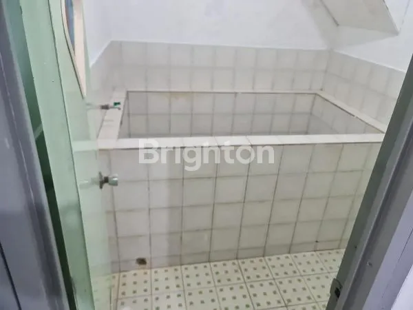 image RUMAH SPLIT LEVEL YANG TEPAT UNTUK PASANGAN MUDA DI BATU AMPAR LESTARI BALIKPAPAN (7)