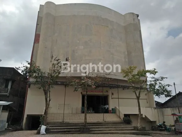 image RUMAH USAHA 5 LANTAI DI TENGAH KOTA WONOSOBO (2)