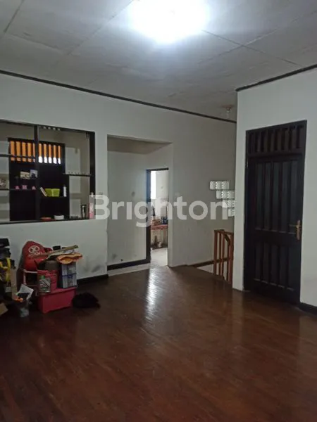 image RUMAH MURAH 2 LANTAI DI PERUMAHAN GRIYA JATISARI JAKA SAMPURNA BEKASI BARAT DEKAT KE TOL BECAKAYU (5)