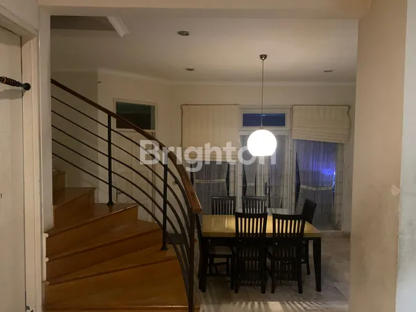 image JUAL CEPAT RUMAH LINGKUNGAN ASRI DAN NYAMAN DI VILLA CINERE MAS JAKARTA SELATAN (4)