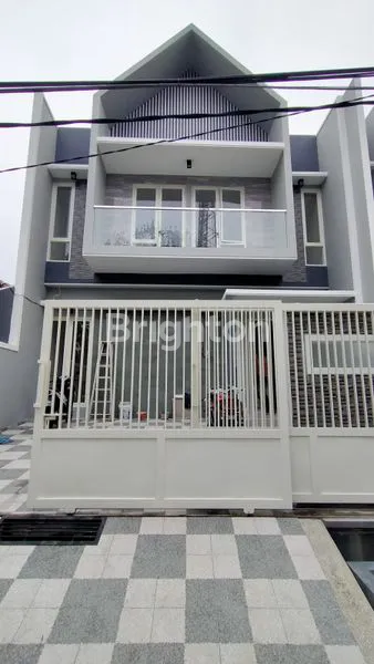 image 3,4 M NEGO, RUMAH BARU GRESS 2 LANTAI, MANYAR KERTOADI SURABAYA (1)